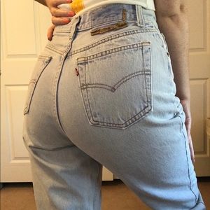 Vintage Levi’s (3) light wash vintage denim jeans